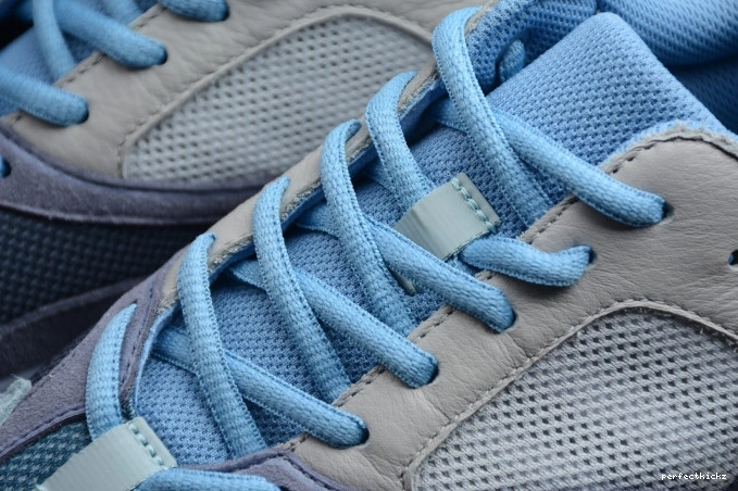 Boost Blue Carbon 700 Adidas FW2498 Yeezy 0717